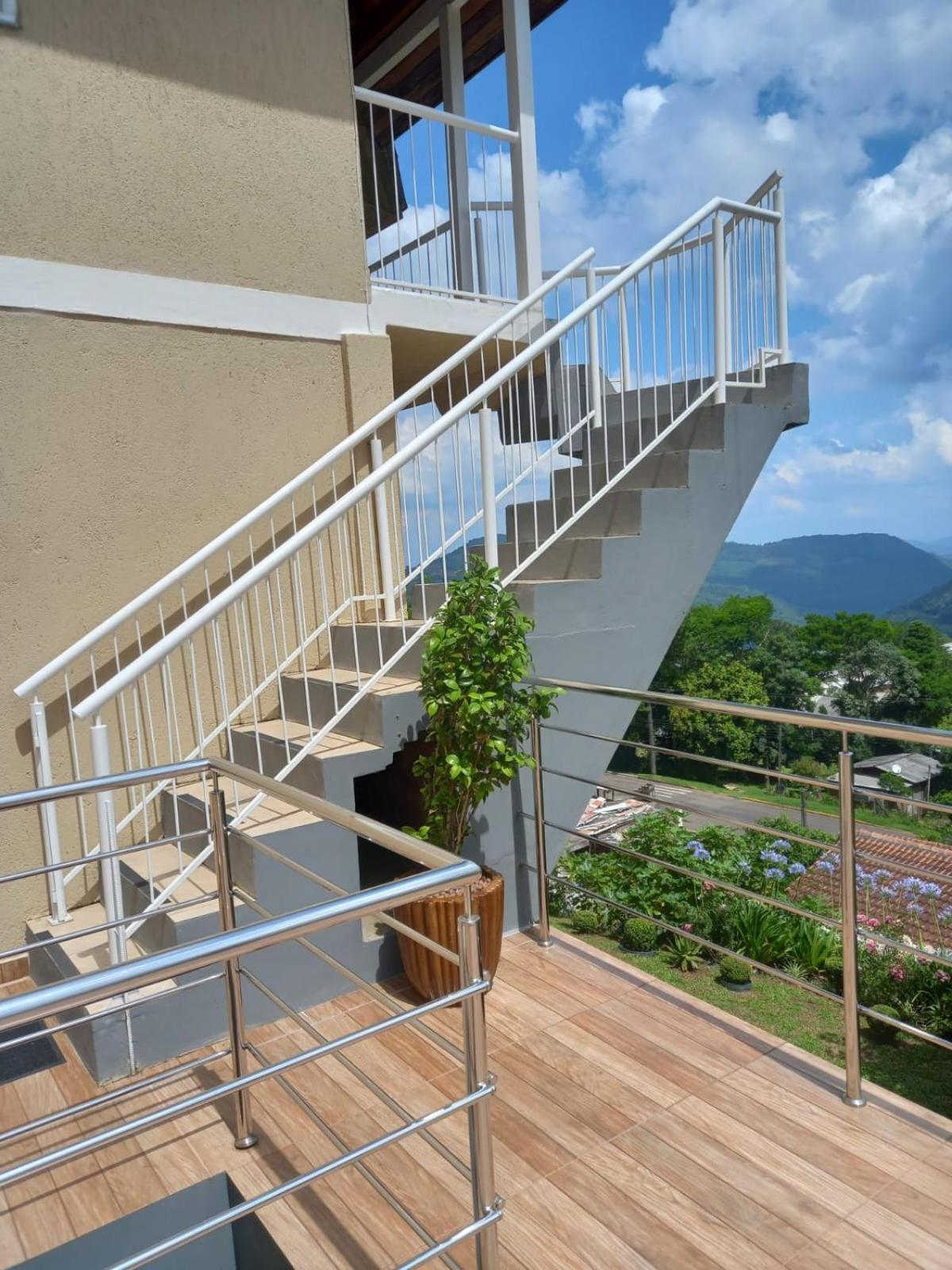 גראמדו Apartamentos Temporada Vista Do Vale מראה חיצוני תמונה